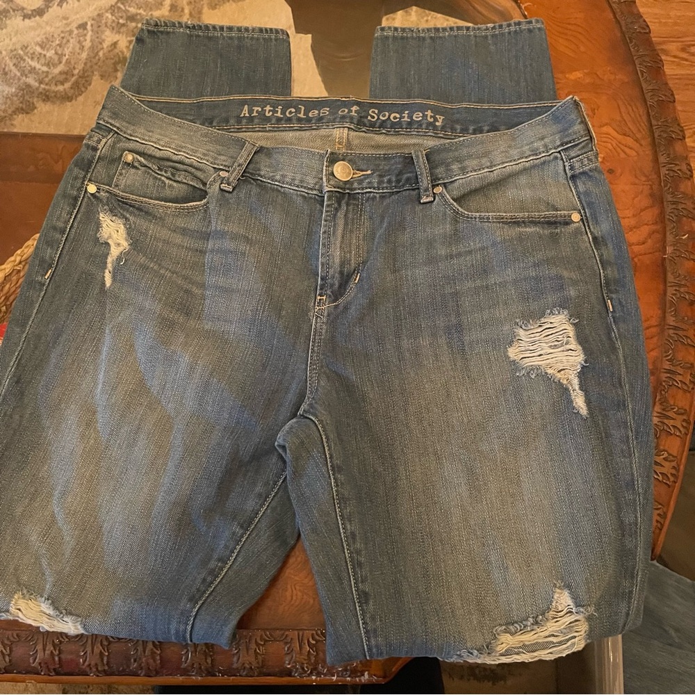 Articles of Society distressed straight leg denim jeans size 28